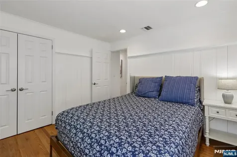 63 Danebury Downs Upper Saddle River NJ 07458