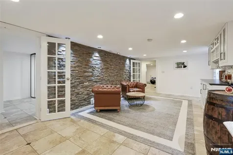 63 Danebury Downs Upper Saddle River NJ 07458