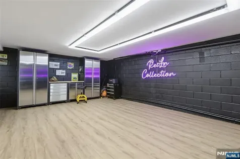 63 Danebury Downs Upper Saddle River NJ 07458