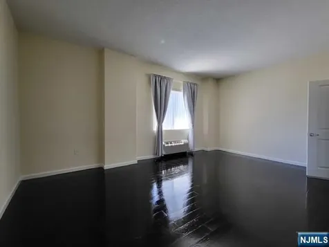 399 11th Street Palisades Park NJ 07650