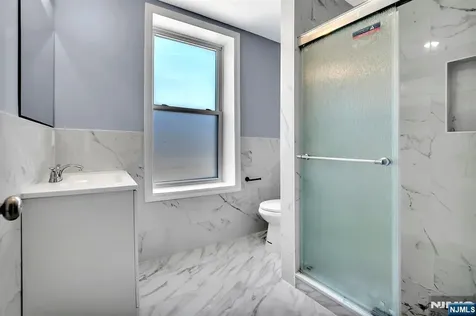 157 Clifton Avenue Newark NJ 07104
