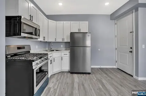 155-157 Clifton Avenue Newark NJ 07104
