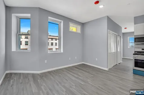 155-157 Clifton Avenue Newark NJ 07104