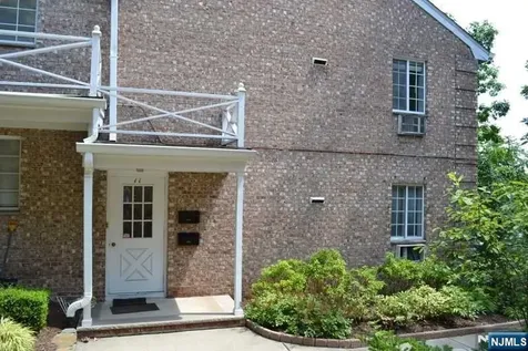 27-33 Corsa Terrace Ridgewood NJ 07450