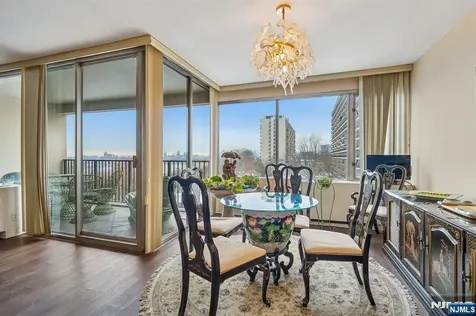 5 Horizon Road Fort Lee NJ 07024