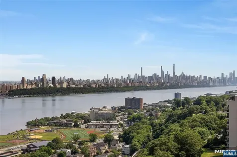 5 Horizon Road Fort Lee NJ 07024