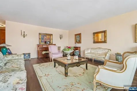 5 Horizon Road Fort Lee NJ 07024