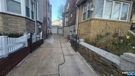 232 Wilkinson Avenue Jersey City NJ 07305