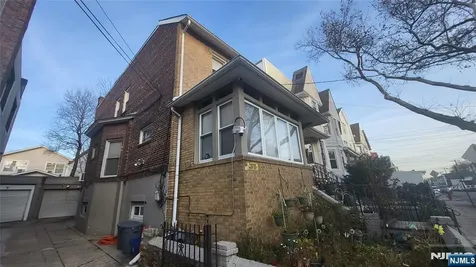 232 Wilkinson Avenue Jersey City NJ 07305