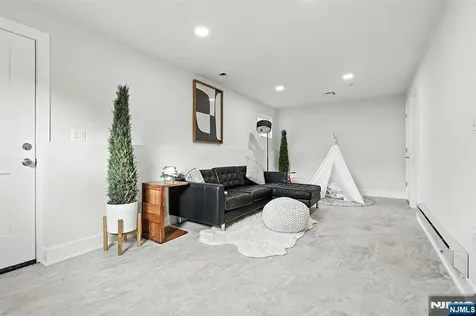 188 Canterbury Avenue North Arlington NJ 07031