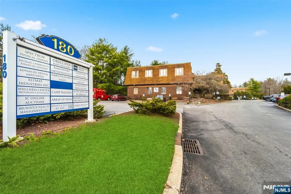 180 Old Tappan Road Old Tappan NJ 07675