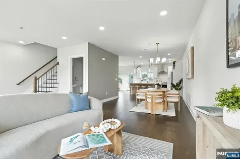 184 Canterbury Avenue North Arlington NJ 07031