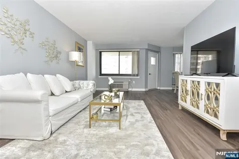307 Prospect Avenue Hackensack NJ 07601