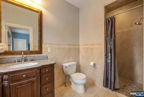 17 Jefferson Avenue Cresskill NJ 07626