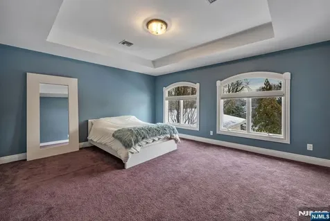 17 Jefferson Avenue Cresskill NJ 07626