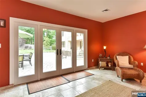 17 Jefferson Avenue Cresskill NJ 07626