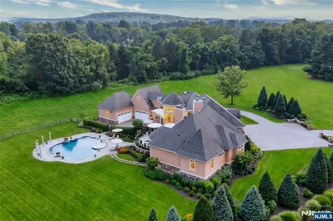 248 Old Turnpike Road Tewksbury NJ 07830