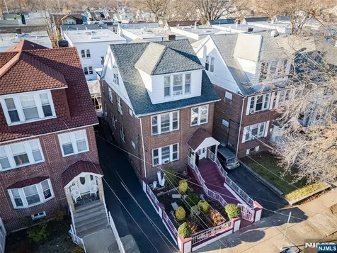 386 11th Street Newark NJ 07107
