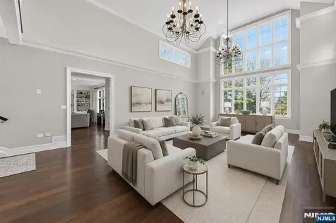 54 Hamilton Drive North Caldwell NJ 07006