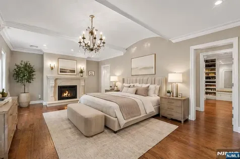 54 Hamilton Drive North Caldwell NJ 07006