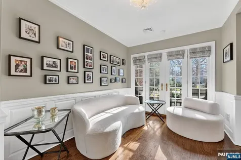 54 Hamilton Drive North Caldwell NJ 07006