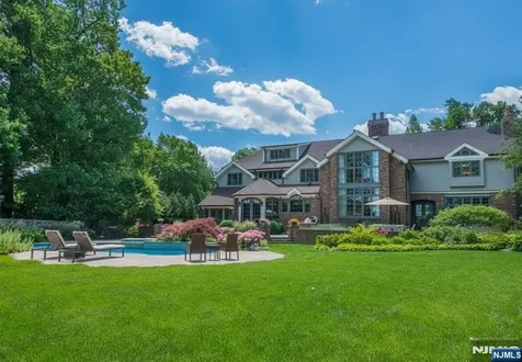 54 Hamilton Drive North Caldwell NJ 07006
