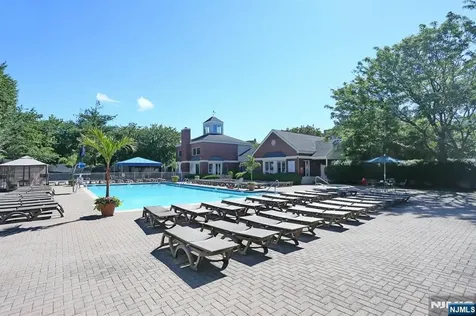 403 Livingston Court Edgewater NJ 07020