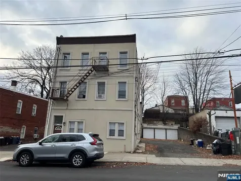 159 Westminster Place Lodi NJ 07644