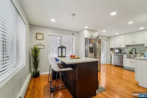 342 Lincoln Avenue Elmwood Park NJ 07407