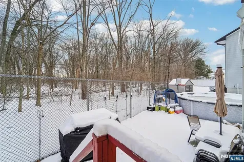 342 Lincoln Avenue Elmwood Park NJ 07407