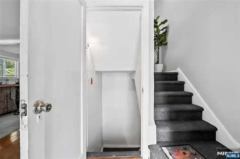 342 Lincoln Avenue Elmwood Park NJ 07407