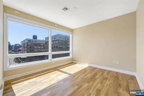 15 Somerset Edgewater NJ 07020