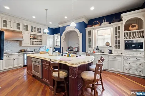90 Gregory Avenue West Orange NJ 07052
