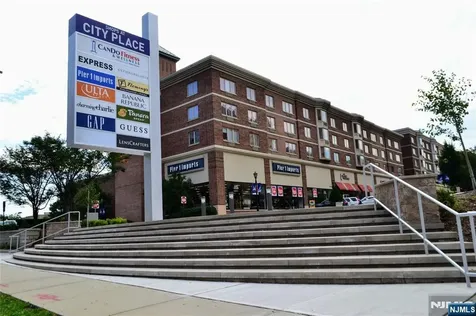 5311 City Place Edgewater NJ 07020