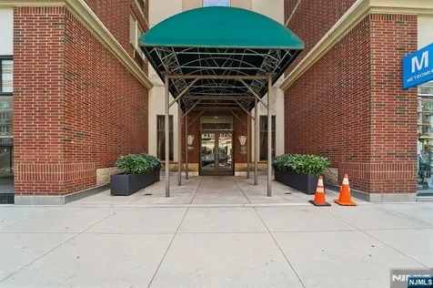 5311 City Place Edgewater NJ 07020