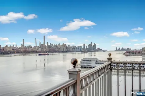 5311 City Place Edgewater NJ 07020