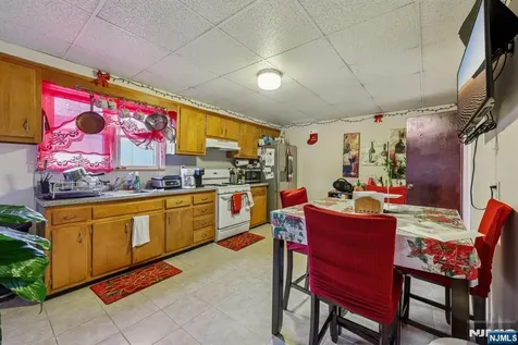 48 Atlantic Street Elizabeth NJ 07206
