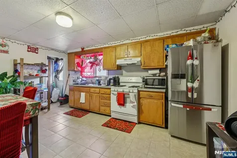 48 Atlantic Street Elizabeth NJ 07206