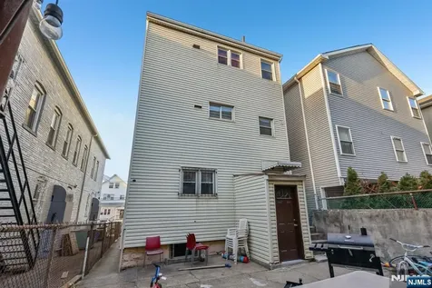48 Atlantic Street Elizabeth NJ 07206