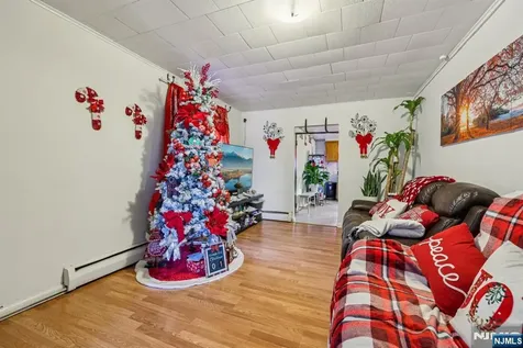 48 Atlantic Street Elizabeth NJ 07206