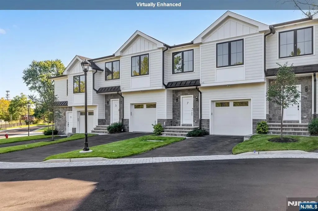 23 Fey Place Oradell NJ 07649