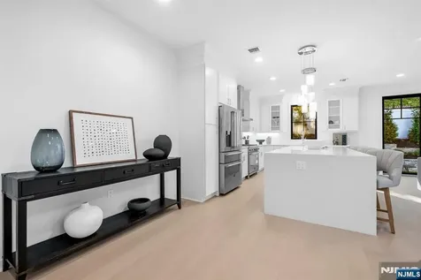 23 Fey Place Oradell NJ 07649