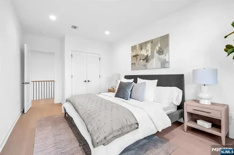23 Fey Place Oradell NJ 07649
