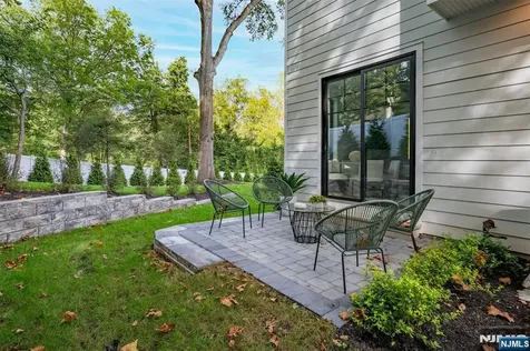 23 Fey Place Oradell NJ 07649