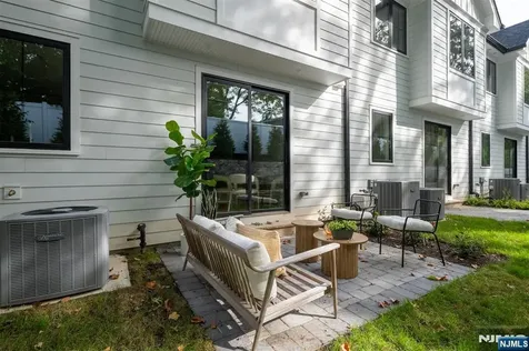 23 Fey Place Oradell NJ 07649
