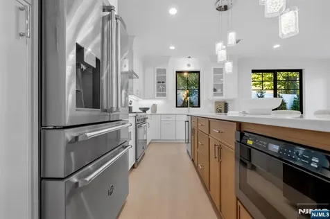 23 Fey Place Oradell NJ 07649