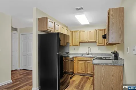 9 Madison Avenue Paterson NJ 07524
