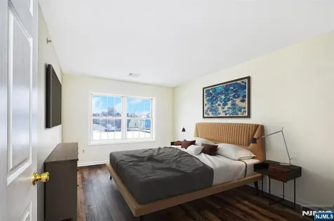9 Madison Avenue Paterson NJ 07524