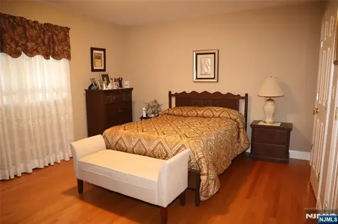 97 Squaw Brook Road North Haledon NJ 07508