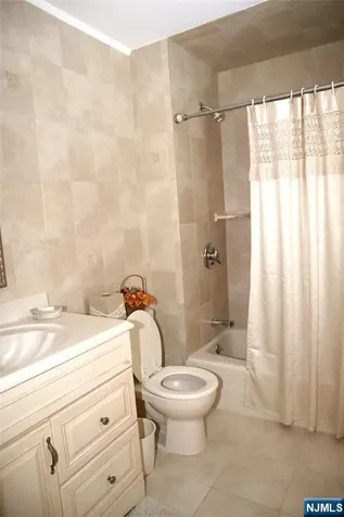97 Squaw Brook Road North Haledon NJ 07508